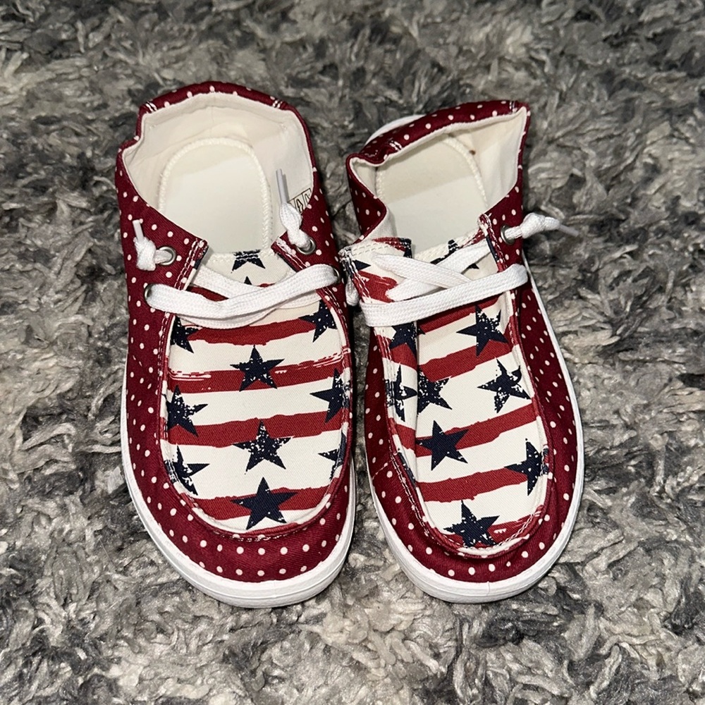 Women’s shoes